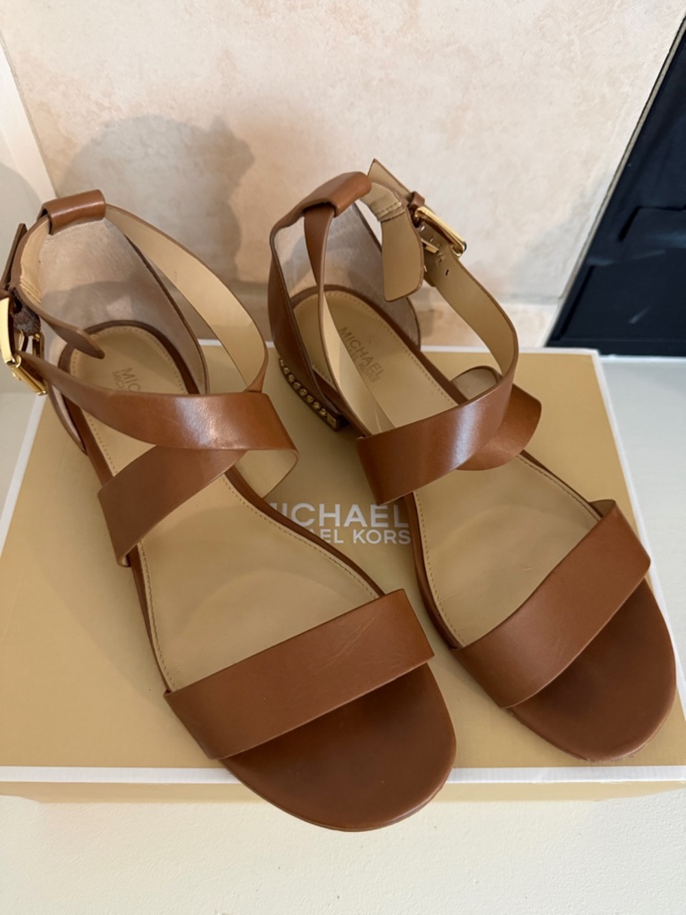 Michael Kors Sabrina Brown Leather Strappy Sandals with Gold Chain Accent - Picture 5 of 10